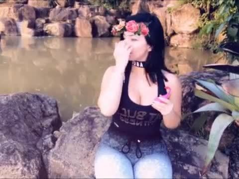 Sexy latina exhibitionism puplic orgasm in public cumming a lot lush safada gozando em publico